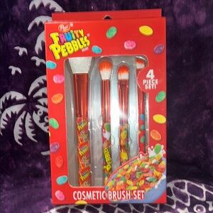 Taste Beauty Makeup: Post Fruity Pebbles 4 Piece Makeup Brush Set